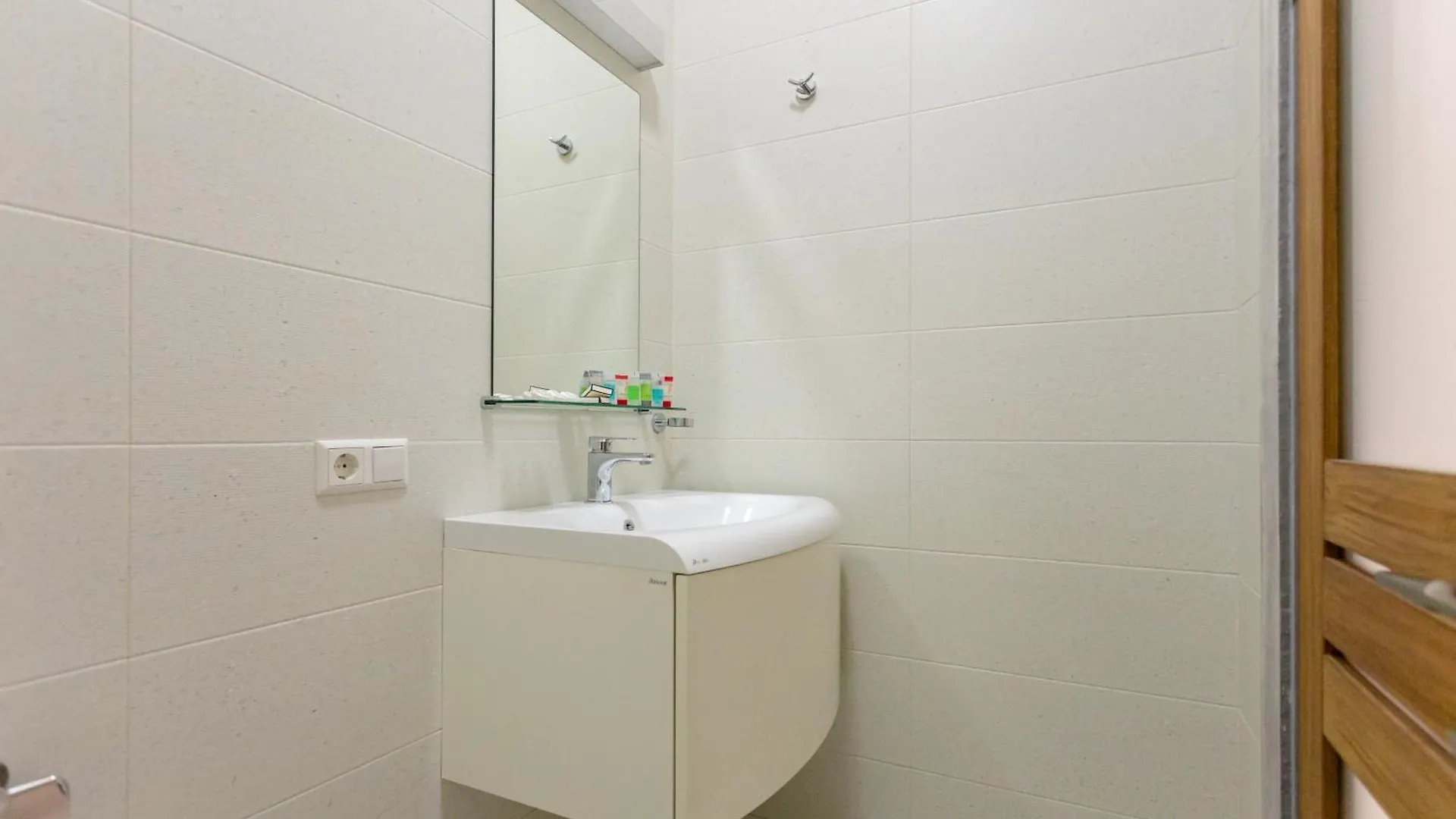Freedom Accomodation Tiflis 0*,